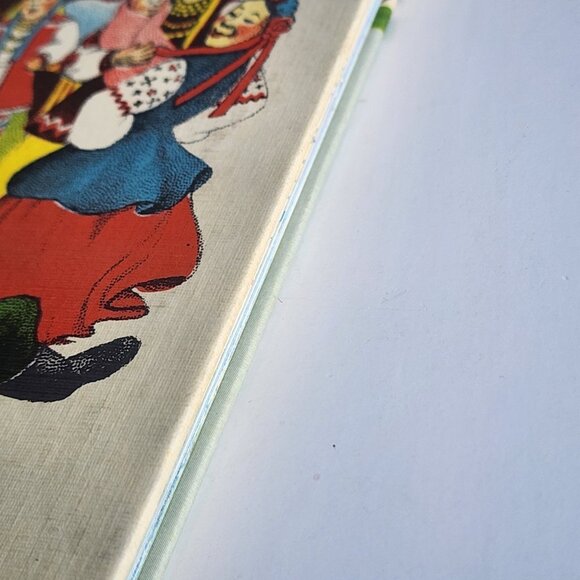 Dandelion Library FLIP BOOK: My Mother is the Most Beautiful Woman in the World - Picture 15 of 16